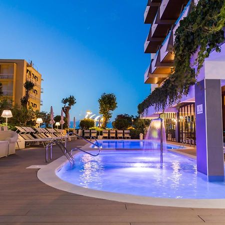 Hotel Alexander Gabicce Mare Kültér fotó