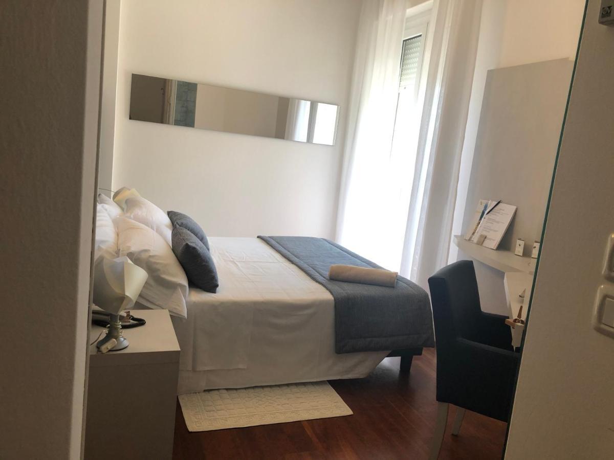 Hotel Alexander Gabicce Mare Kültér fotó