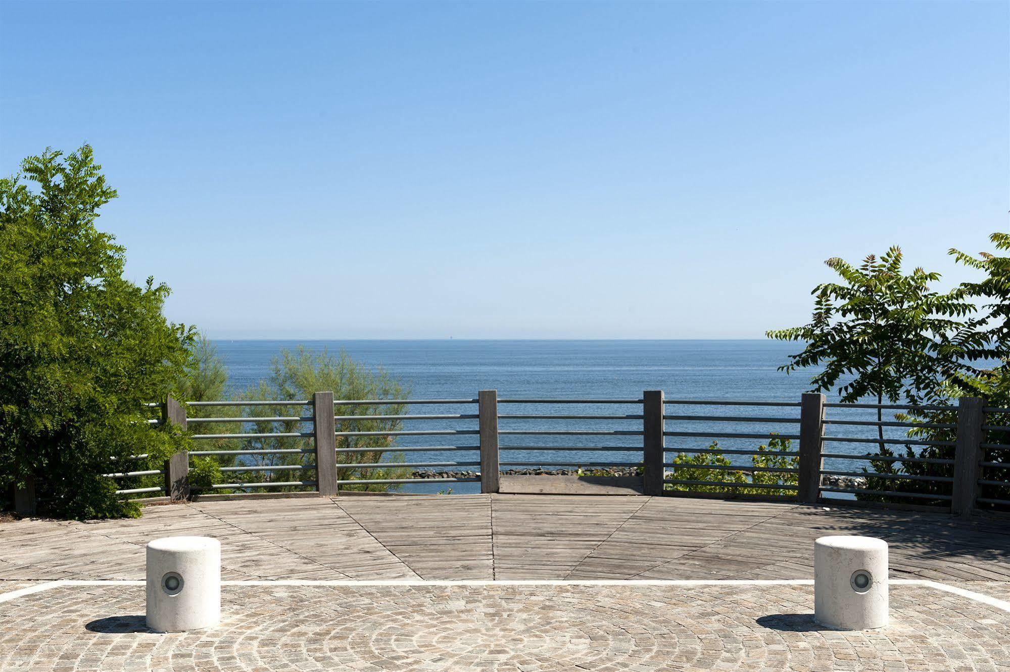 Hotel Alexander Gabicce Mare Kültér fotó