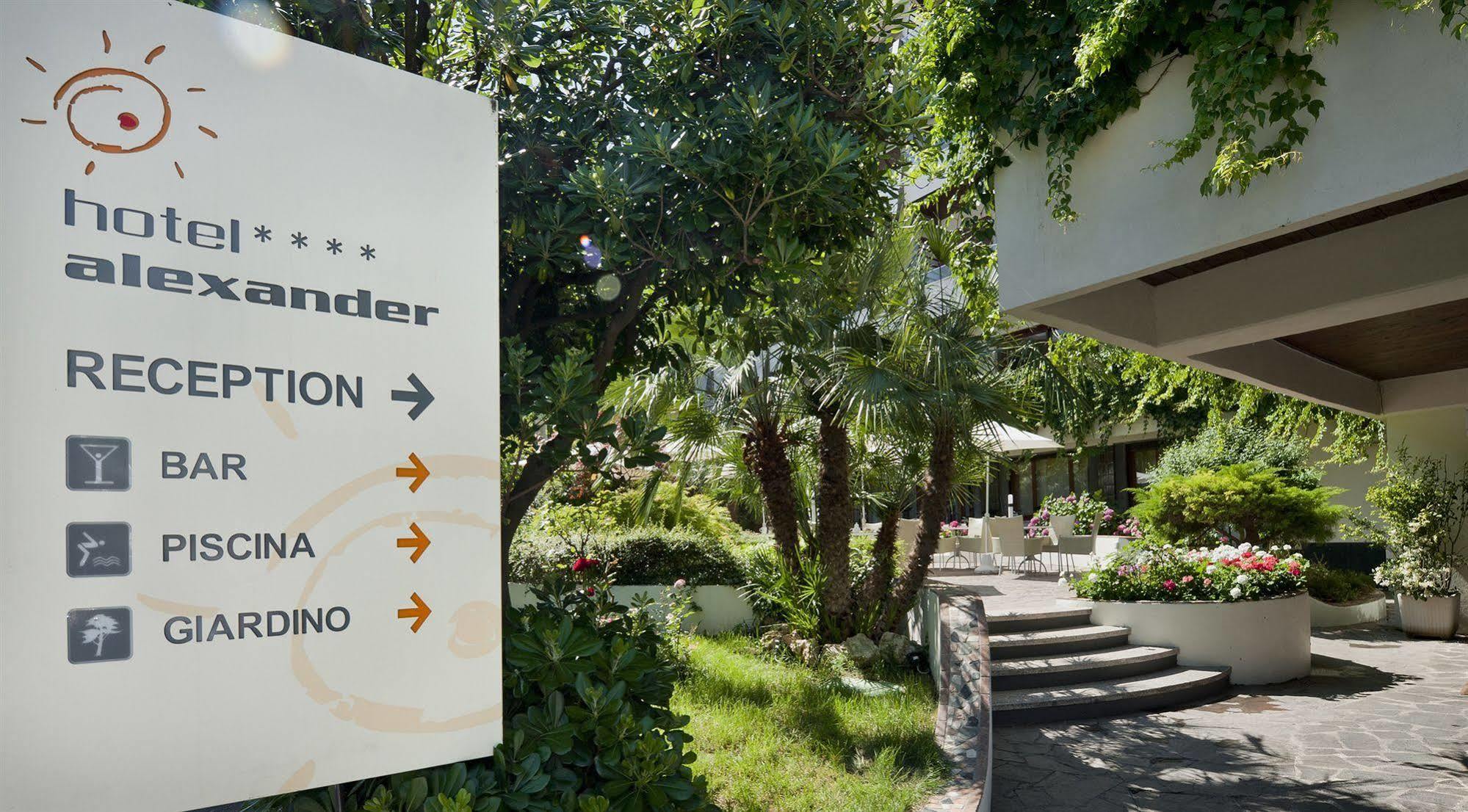Hotel Alexander Gabicce Mare Kültér fotó
