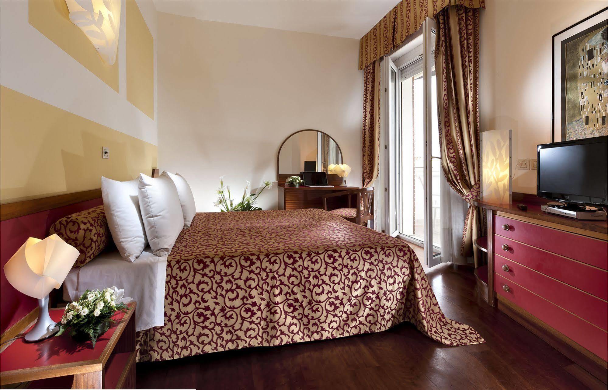 Hotel Alexander Gabicce Mare Kültér fotó