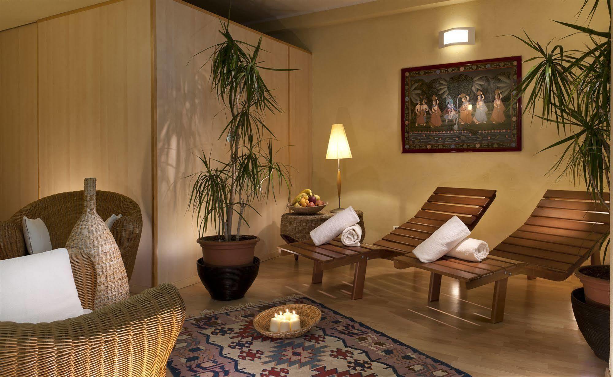 Hotel Alexander Gabicce Mare Kültér fotó