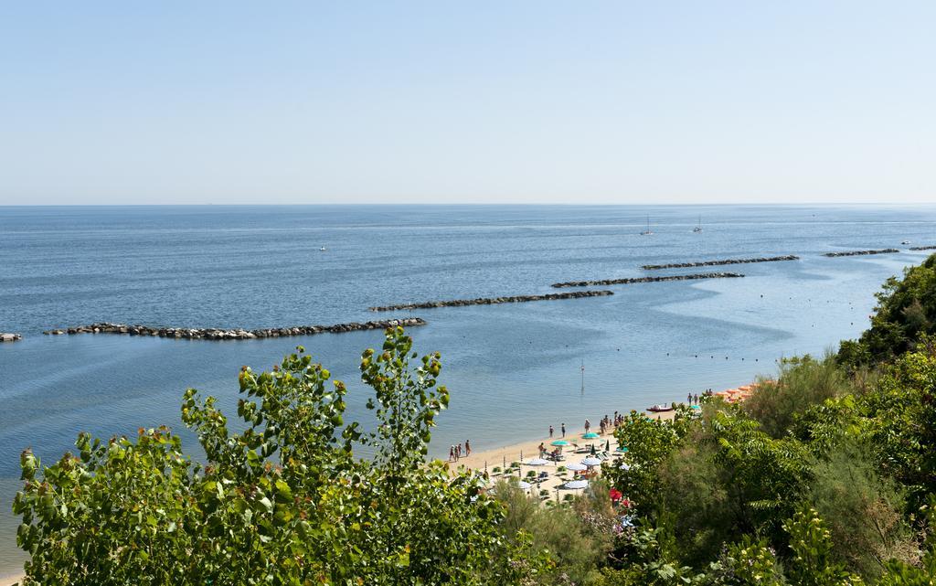Hotel Alexander Gabicce Mare Kültér fotó